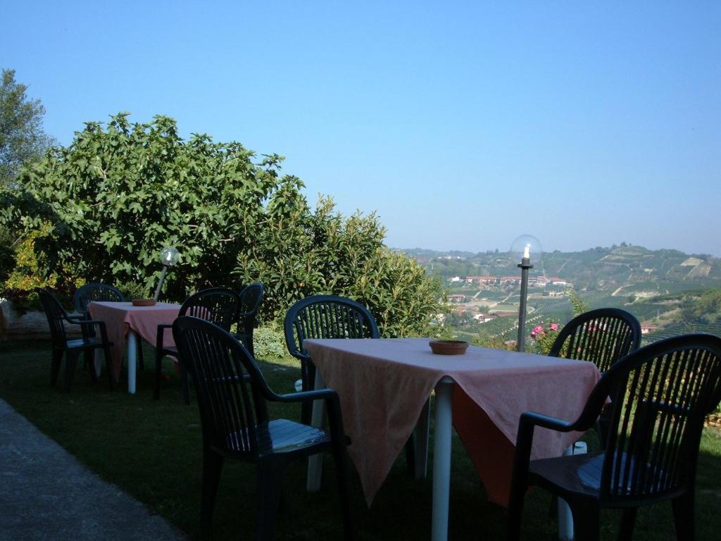 Agriturismo Cascina Vrona Villa Monteu Roero Exteriör bild