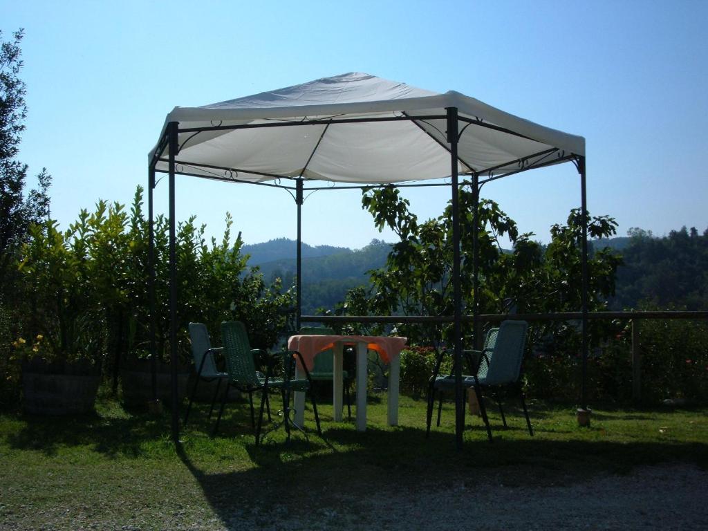 Agriturismo Cascina Vrona Villa Monteu Roero Exteriör bild